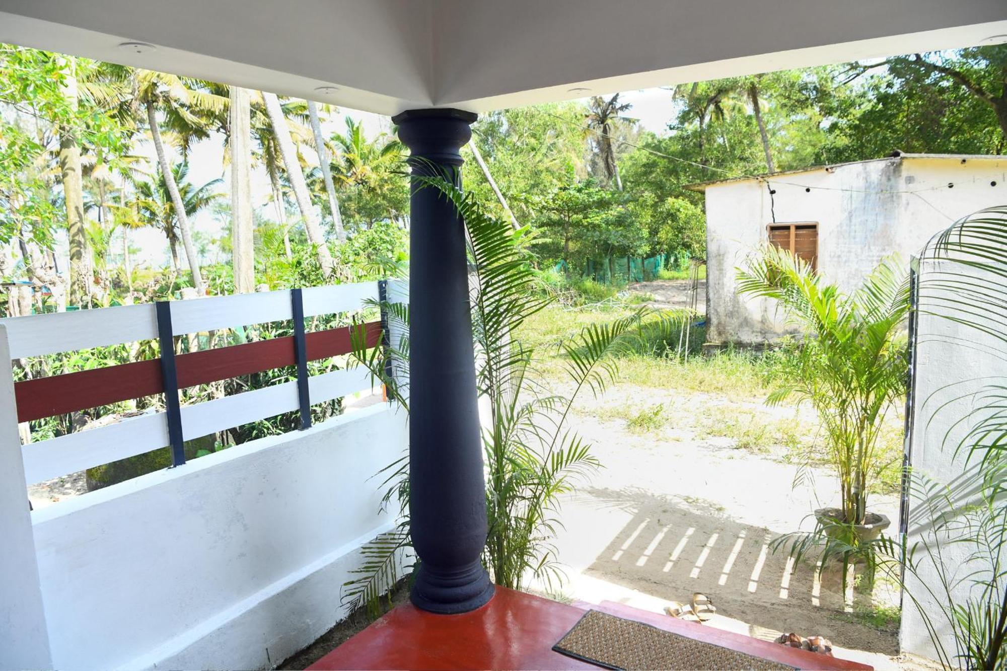 Shoreline Marari Beach Villa At Golden Beach Mararikulam Alappuzha Exterior foto